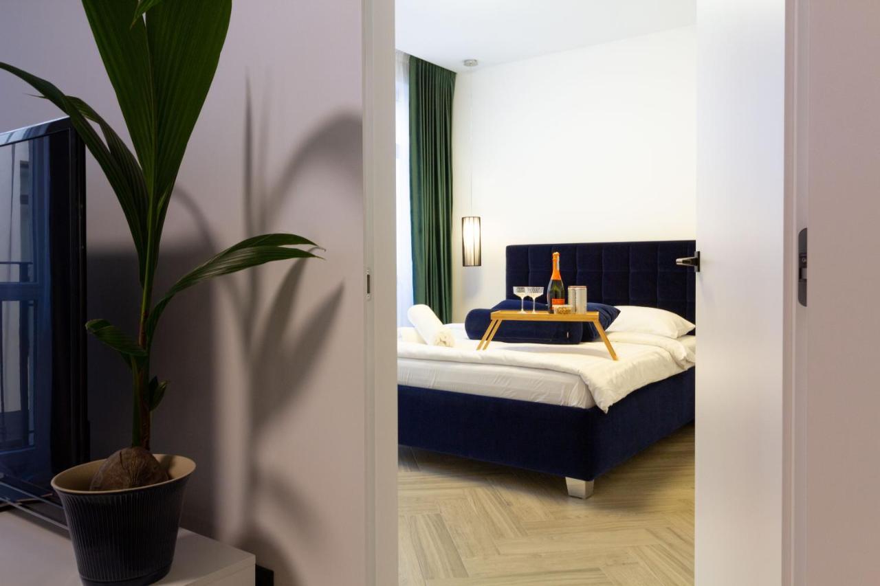 Cohost I Oldtown 60m2 W-garage Parking, Balcony & Self Check-in Apartment Wilna