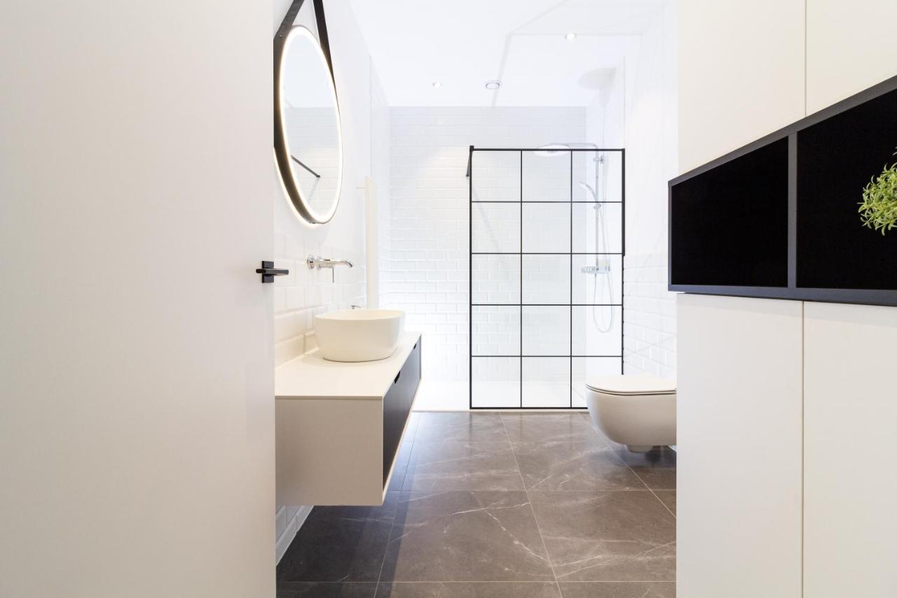 Cohost I Oldtown 60m2 W-garage Parking, Balcony & Self Check-in Leilighet