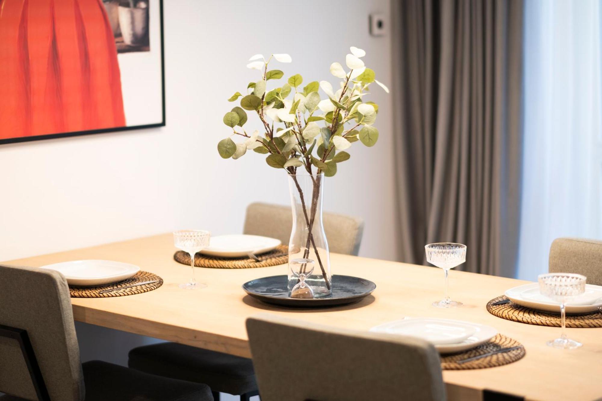 Cohost I Oldtown 60m2 W-garage Parking, Balcony & Self Check-in * Vilnius
