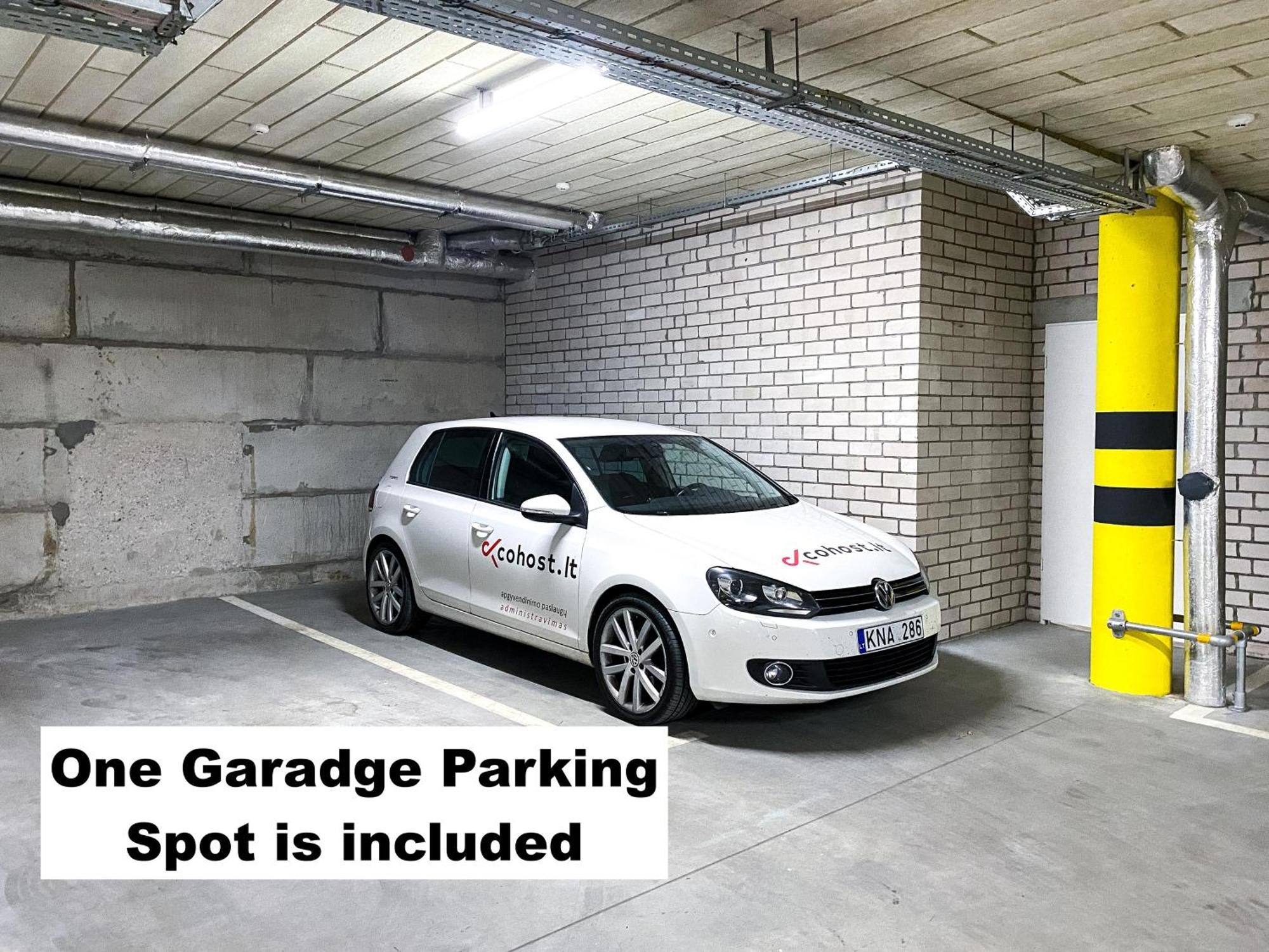 Cohost I Oldtown 60m2 W-garage Parking, Balcony & Self Check-in Vilnius